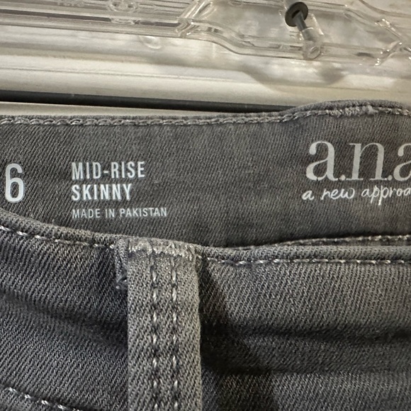 Ana Jeans - Picture 4 of 4
